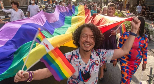 Tayland eşcinsel evliliği yasallaştırmaya hazırlanıyor