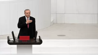 Cumhurbaşkanı Erdoğan Meclis’te yemin etti