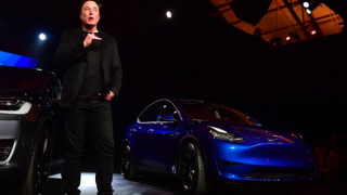 Elon Musk “Otopilot kıskacında..." Devreye federal hükümet girdi
