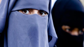 Referandumdan evet çıktı: İsviçre'de burka yasağı