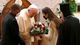 Papa'dan cihatçı katliamının yaşandığı kiliseye ziyaret