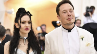 Elon Musk'ın sevgilisi sırtına yaptırdığı dövme gündem oldu!