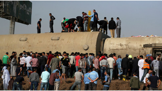Mısır, tren kazasındaki acı bilançoyu açıkladı