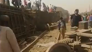 Mısır'da tren kazası: 32 ölü...