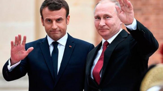 Putin, Macron’la görüştü, Fransa'nın dikkatini Kiev'e çekti