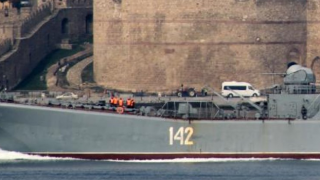 Rus Savaş Gemisi, Çanakkale Boğazı'ndan geçti