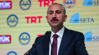 Adalet Bakanı: Türkiye, insanları haklarıyla yaşatma başarısı ile dünyaya örnek oluyor