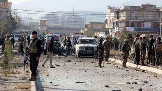 Afganistan'da üniversite rektörünü taşıyan araca bombalı saldırı: 4 ölü, 11 yaralı