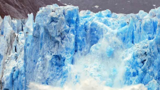 Bilim insanları Antartika’daki erimeler için endişeli