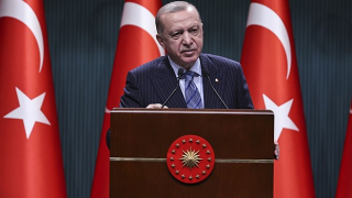 Erdoğan: Gençler için inşa ettiğimiz aydınlık Türkiye'yi değerlendirmelerini istiyoruz