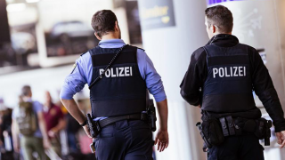Frankfurt'ta Türk vatandaşına polis şiddetine Dışişleri'nden kınama