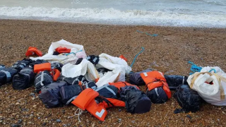 İngiltere'de 1 ton kokain kıyıya vurdu
