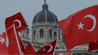 Irkçı Avusturya yönetiminden Türkiye adımı: Büyükelçimizi çağırdılar