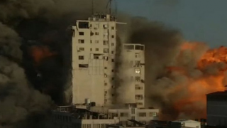 İsrail, Gazze’de 14 katlı binayı vurdu
