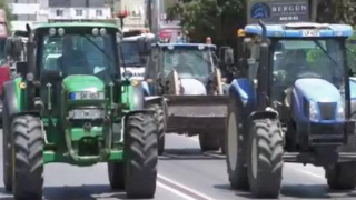 KKTC'de traktörlü eylem