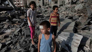 New York Times’ın birinci sayfasında Gazze saldırısında ölen çocuklar yer aldı