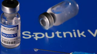 Rus Sputnik V aşısının 40 bin dozluk ilk teslimatı Azerbaycan’a ulaştı