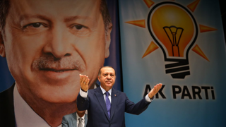 "AKP'nin alt kadroları gemiyi terk ediyor, umutları öldü"