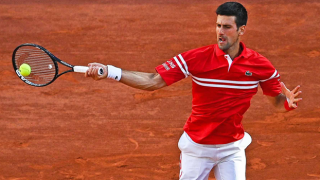 Fransa Açık'ta Nadal'ı eleyen Djokovic finale yükseldi