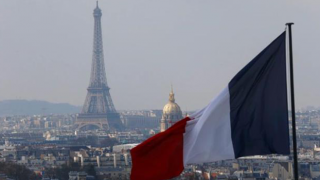 Fransa'da büyük kriz: Acil hatlar çöktü