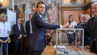 Fransa'da seçimin tarihi belli oldu