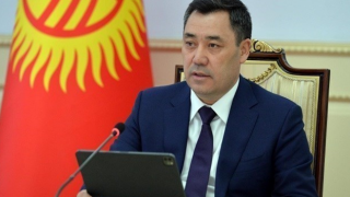 Kırgızistan'da memur sayısı yüzde 30 düşürülecek