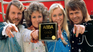 ABBA’nın Gold albümü tarihe geçti