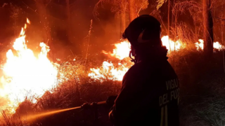 Güney Avrupa ülkelerinde aşırı sıcaklar sebebiyle yangın uyarısı yapıldı