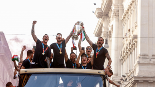 İtalya Milli Takımı'ndan Roma'da şampiyonluk turu