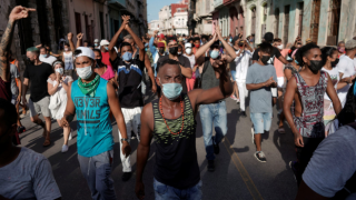 Küba’da protestocuların ilk zaferi: Gıda ve ilaçtaki gümrük vergisi kaldırıldı
