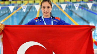 Milli yüzücü Merve Tuncel'den Avrupa rekoru