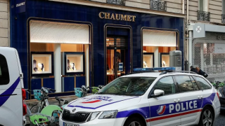 Paris'te soygun! 2 milyon euroluk mücevher çalındı