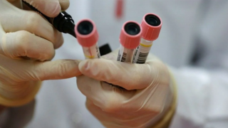 Birleşik Krallık'ta her gün binlerce kişiye antikor testi yapılacağı duyuruldu!