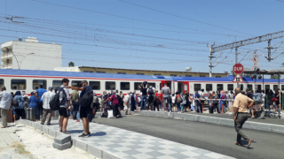 Erciyes Ekspresi ters makasa girdi: 300 yolcu tahliye edildi