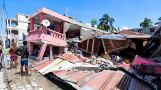 Haiti'deki depremde ölü sayısı 724'e yükseldi!
