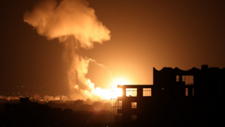 İsrail ordusundan Gazze Şeridi'ne hava saldırısı