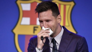 Messi'nin gözyaşlarını sildiği peçete 10 bin dolardan satışa çıktı