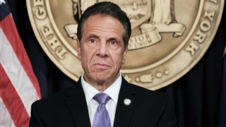 New York Valisi Andrew Cuomo, birçok kadına cinsel tacizde bulundu