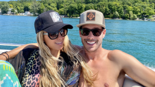 Paris Hilton ve Carter Reum'un teknede "aşk tatili"