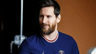 PSG, Lionel Messi'yi kadrosuna kattığını resmen açıkladı