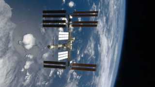 Rus kozmonotlar, Uluslararası Uzay İstasyonu’nda yeni çatlaklar keşfetti