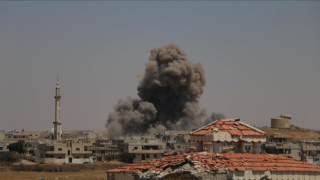 Suriye’nin güneyinde Dera'da halk yoğun bombardıman altında