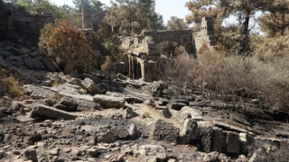 Yangın Lyrbe'yi de vurdu: Antik kent küle döndü
