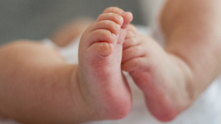 4 aylık bebek koronavirüsten hayatını kaybetti