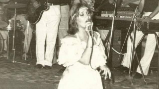 80'li yılların ünlü şarkıcısı Efkariye hayatını kaybetti
