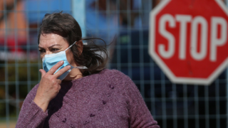 Melbourne’de aşı karşıtı gösteri düzenleyen 200’den fazla kişi gözaltına alındı