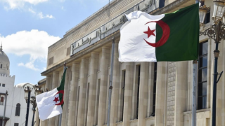 Cezayir'de, Abdulaziz Buteflika'nın hayatını kaybetmesi nedeniyle ulusal yas ilan edildi