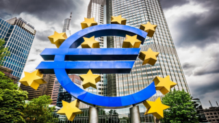 Fitch: Avrupa Merkez Bankasının kilit faiz oranları 2025'e kadar değişmeyecek