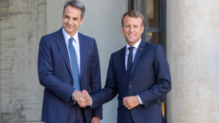 Fransa ile Yunanistan arasında "Yeni Silah Anlaşması" imzalandı