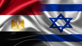 İsrail'in Mısır'a 10 yıl sonra başbakan düzeyinde ilk ziyareti
